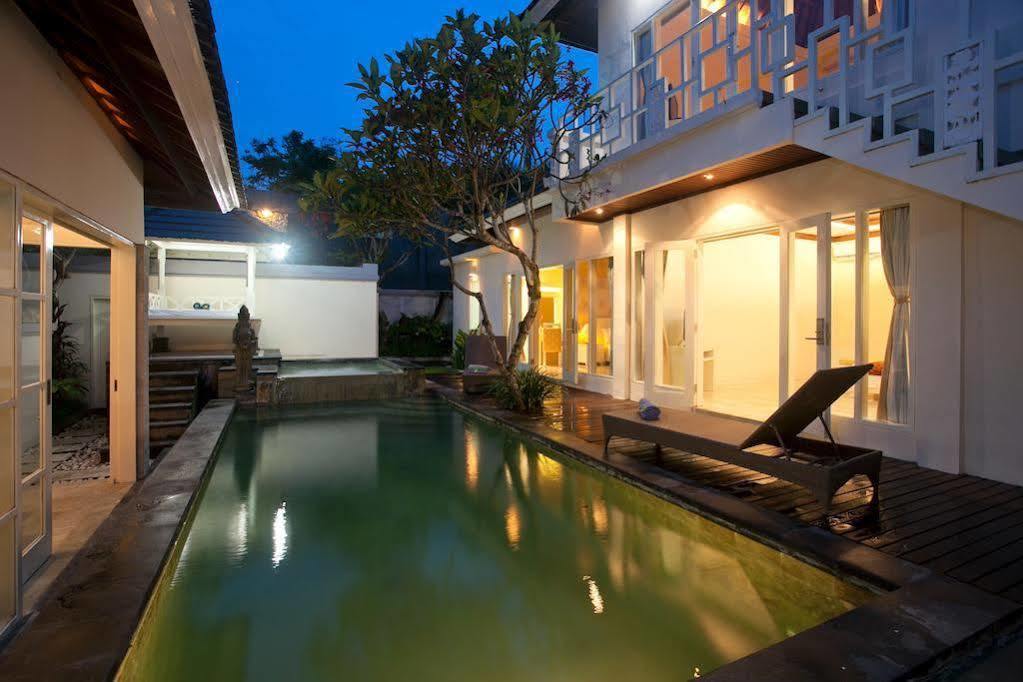 Bugan Villas Seminyak Zewnętrze zdjęcie